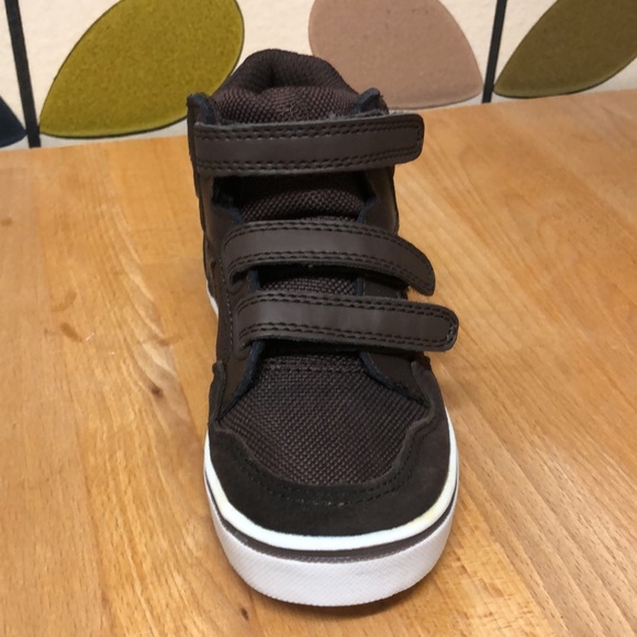 Penguin brand Toddler’s size 9 high tops - Picture 3 of 4